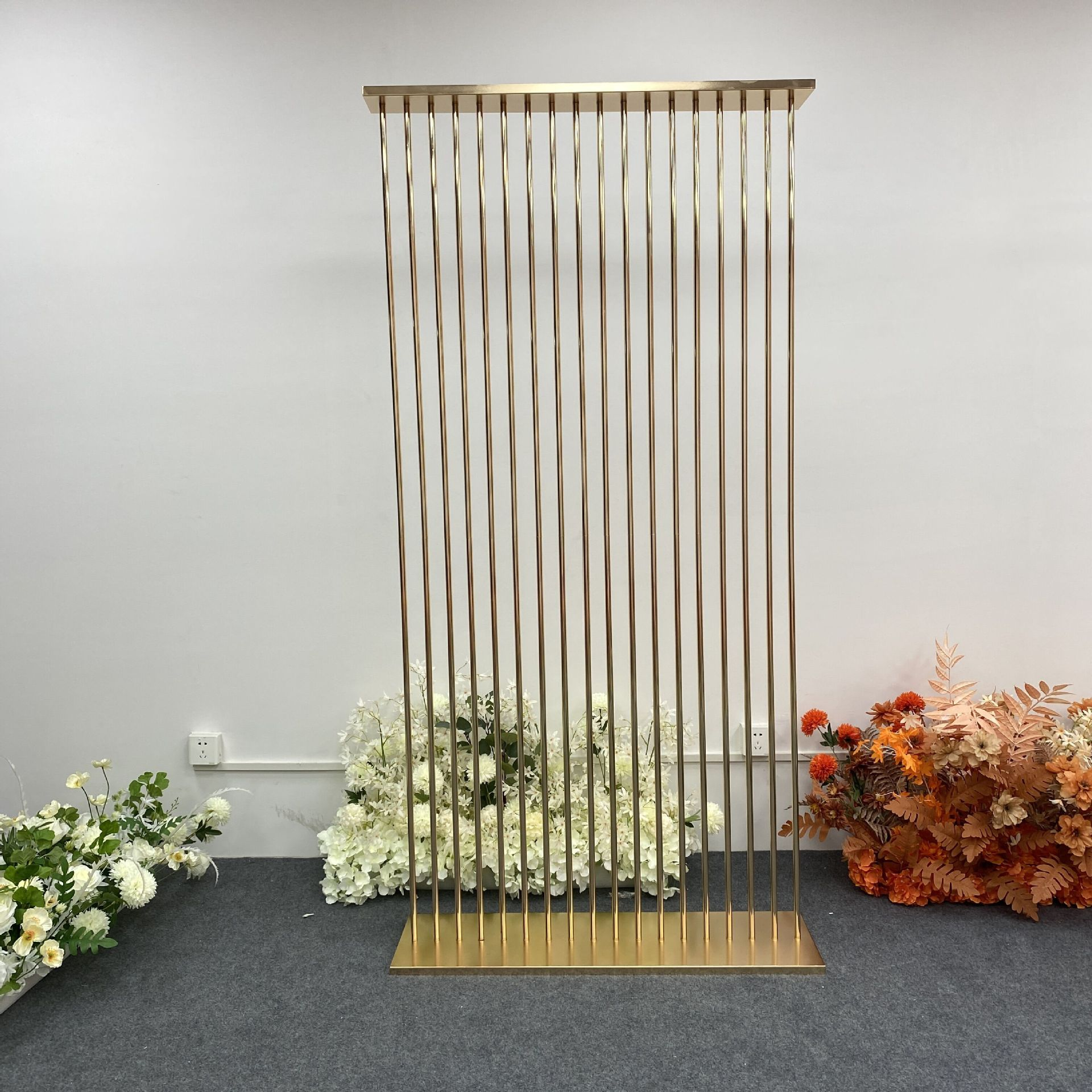 Shiny Gold Metal Frame Flower  - Dessert Table Backdrop recensie en prijs
