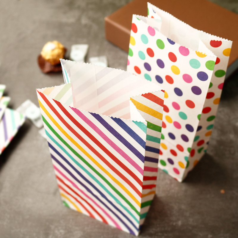 Small Paper Bags Rainbow Print - Event Party Box recensie en prijs