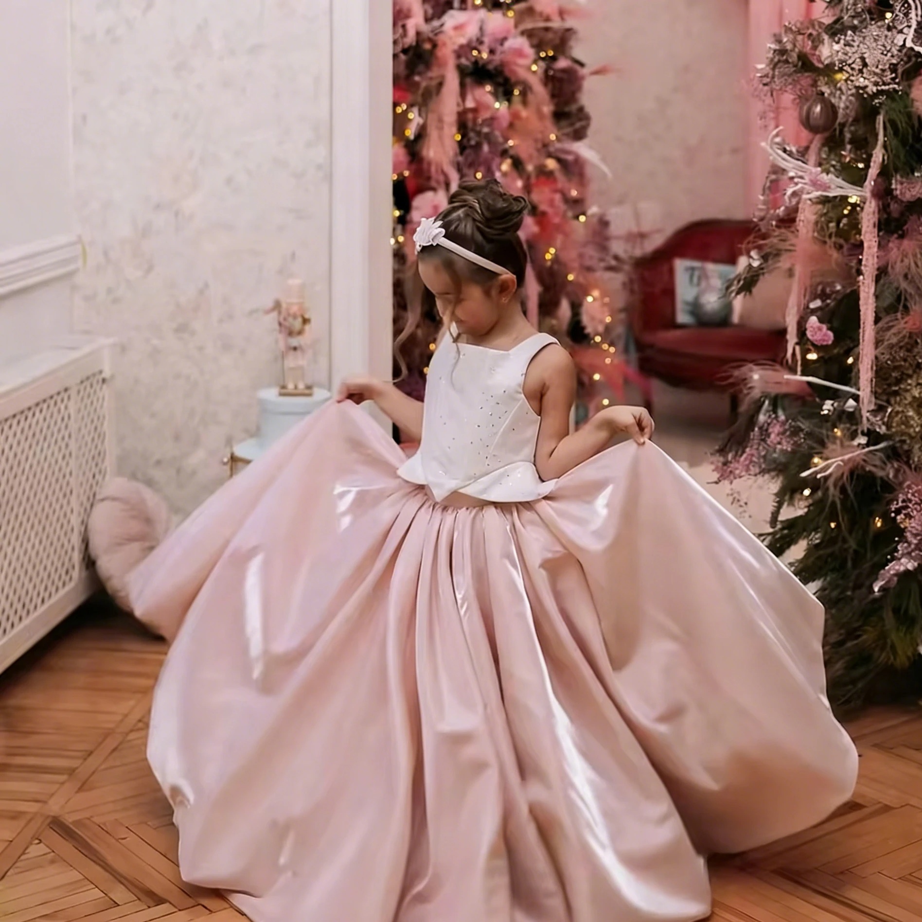 Customized Flower Girl Dress F - Birthday Sash Glitter recensie en prijs