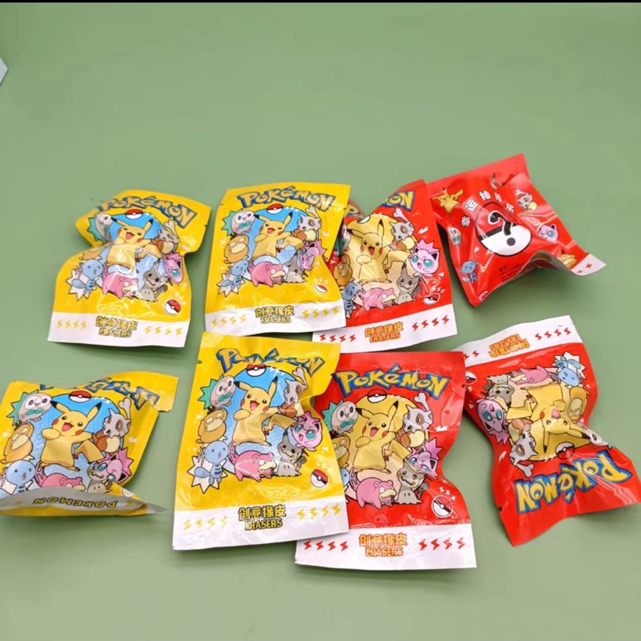 Pokemon Blind Bag Eraser Surpr - Party Favor Bag recensie en prijs
